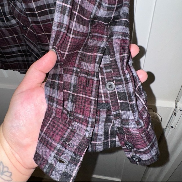 ✨torrid multicolor plaid lace inset button down camp shirt✨ - Picture 8 of 11